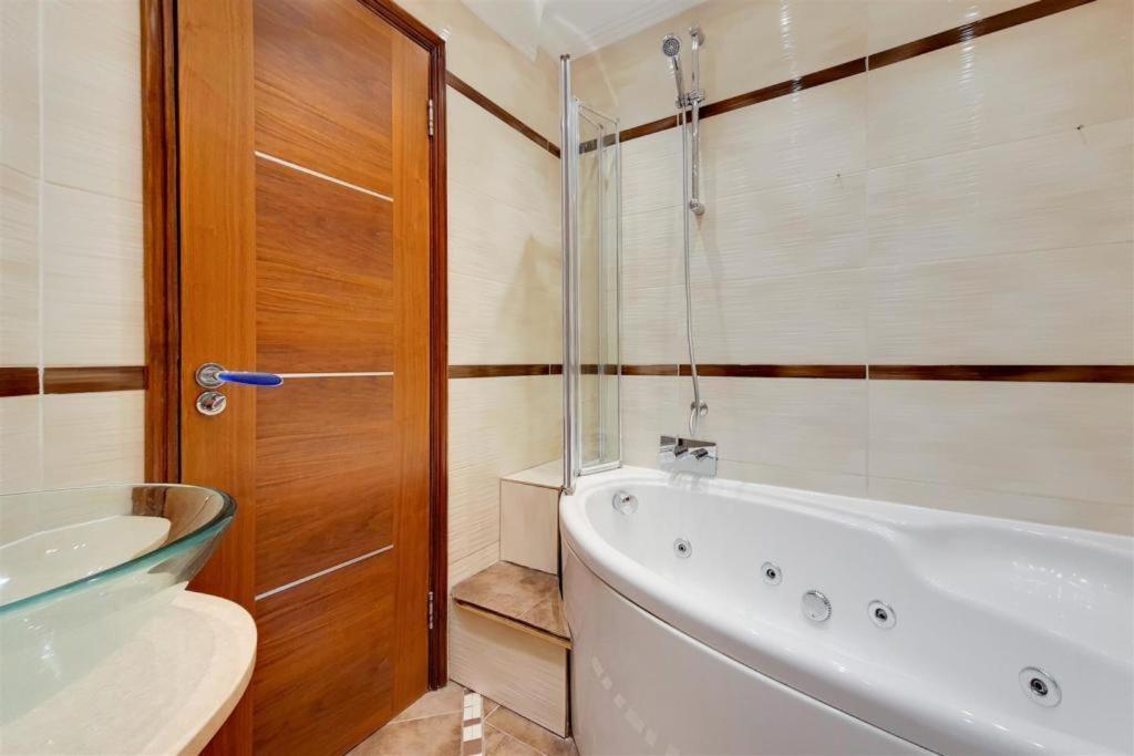 Stanhope Terrace Apartment Лондон Екстериор снимка